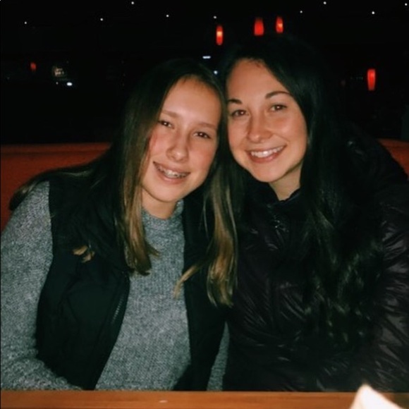 Meet your Posher, Kellee - Picture 5 of 5